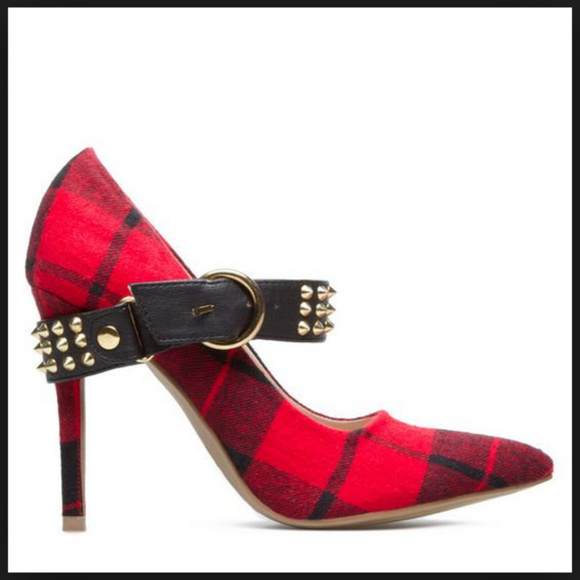 scene Shoes - Red plaid studded Pumps Scene Claudine sz 9. EUC.